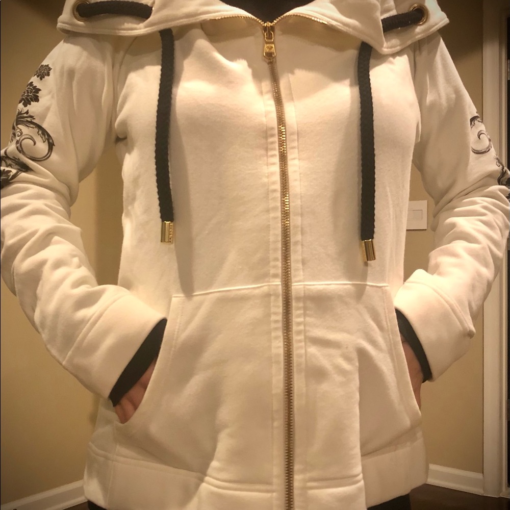 Versace Roses Insignia Design Sweat Shirt - Picture 8 of 13